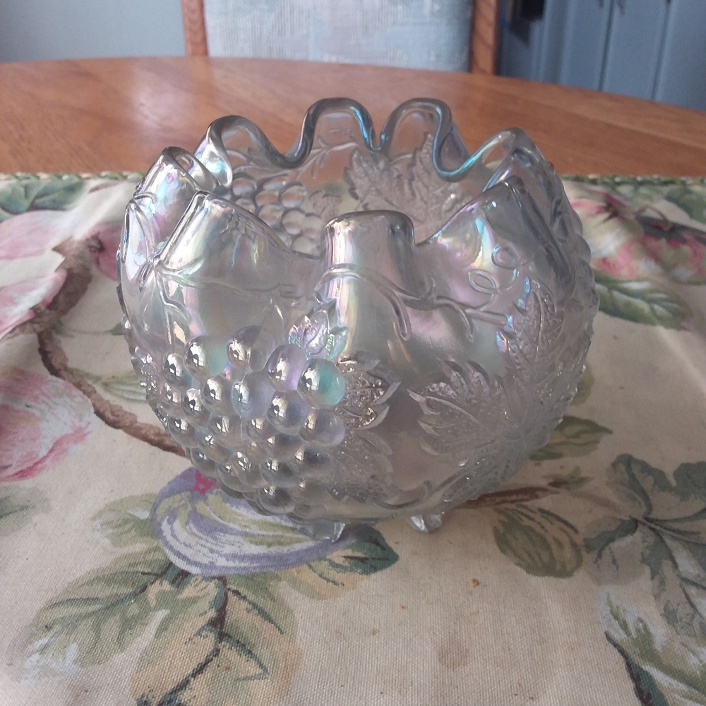 Vint Dugan Grape Delight Clear Carnival Glass Bowl